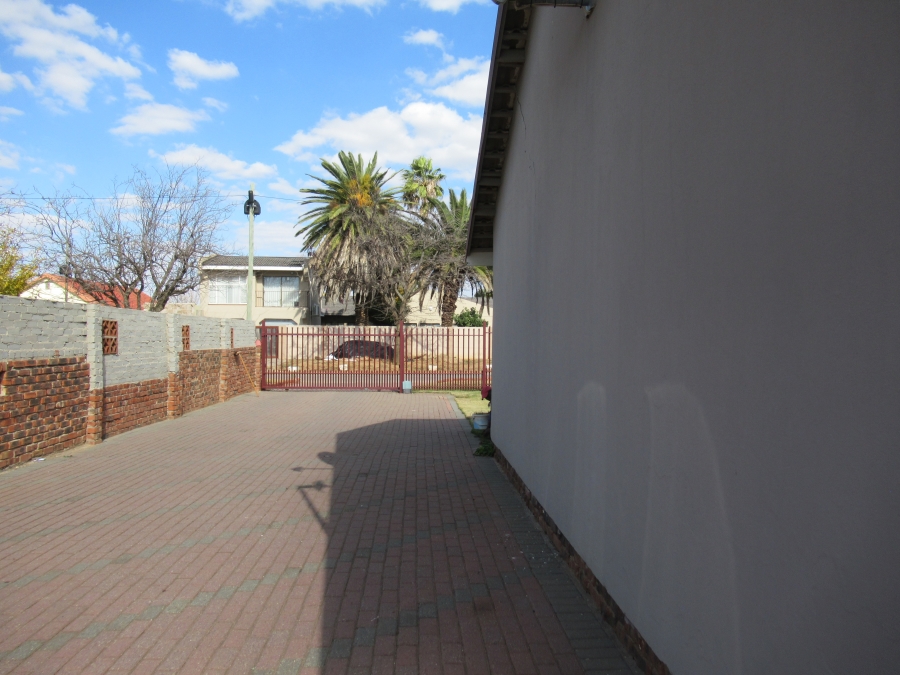 3 Bedroom Property for Sale in Riebeeckstad Free State